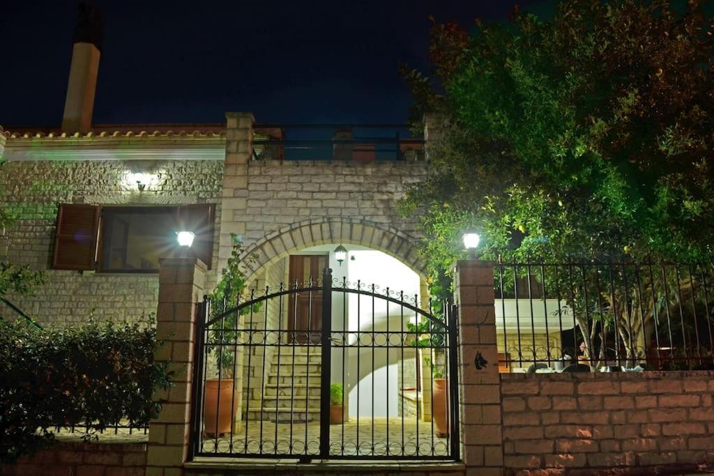 Το Πετρινο - Καλοκαιρινό Σπίτι Κοντά Στα Σύβοτα - Φασκομηλια Apartment Faskomilia Exterior foto